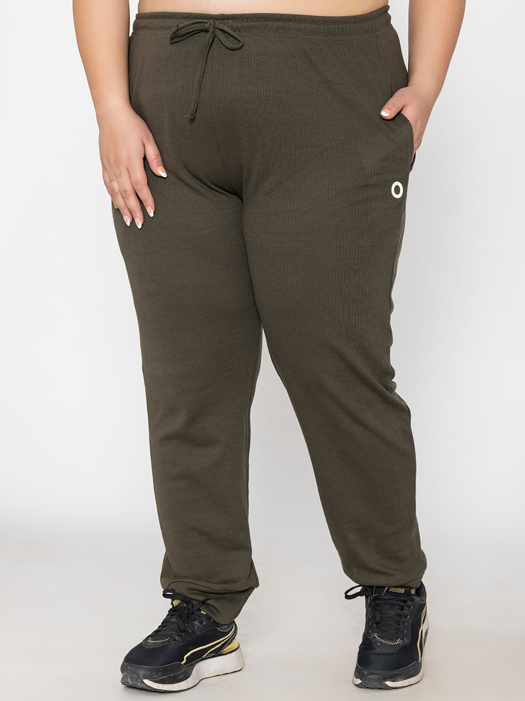 B. Green Plus Size Joggers for Women | Tittli