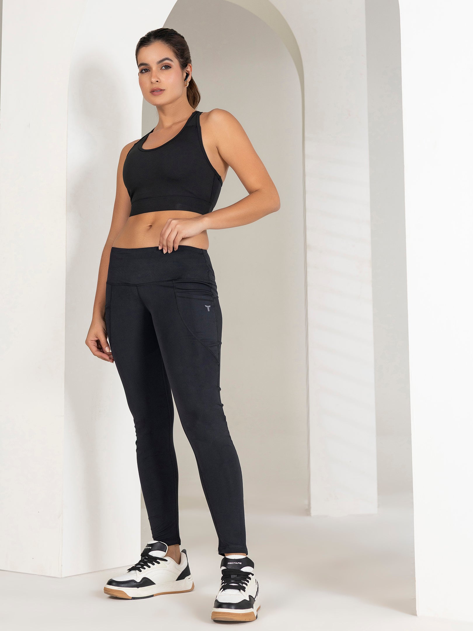 Buy Gym Tights For Women Online | Comfort & Style | Tittli (Black)