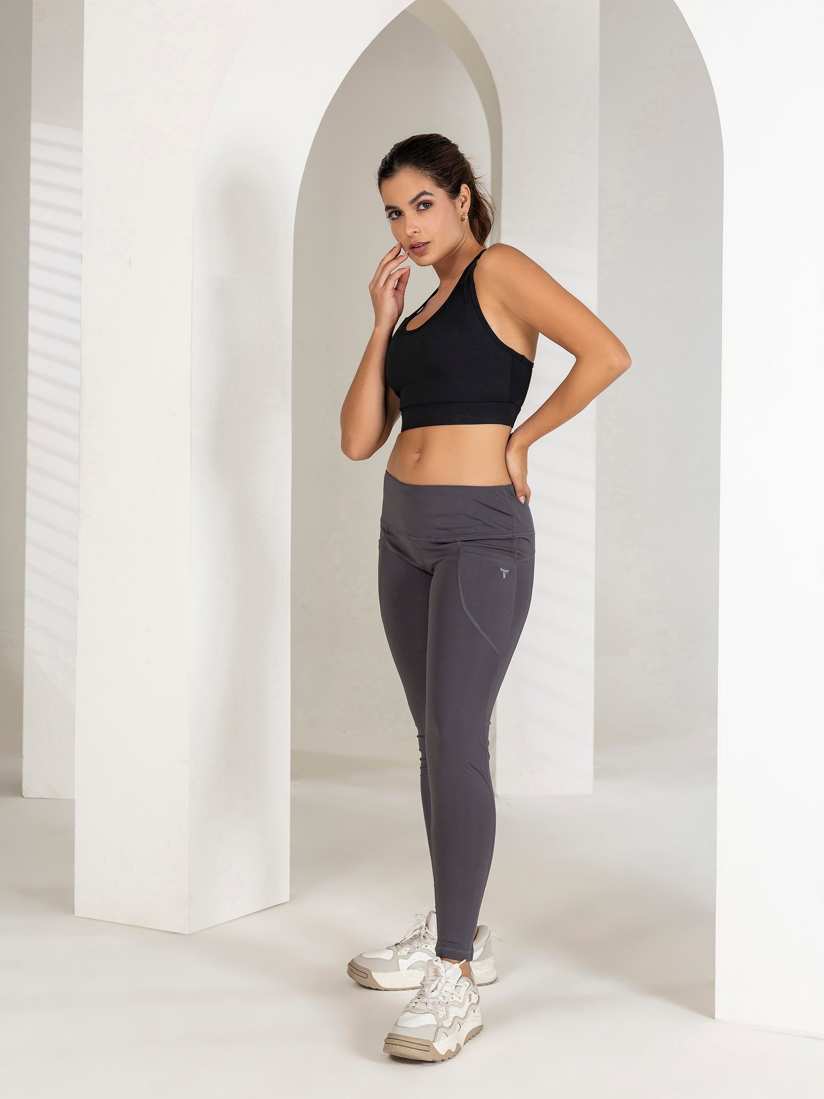 Buy Gym Tights For Women Online | Comfort & Style | Tittli (D. Grey)