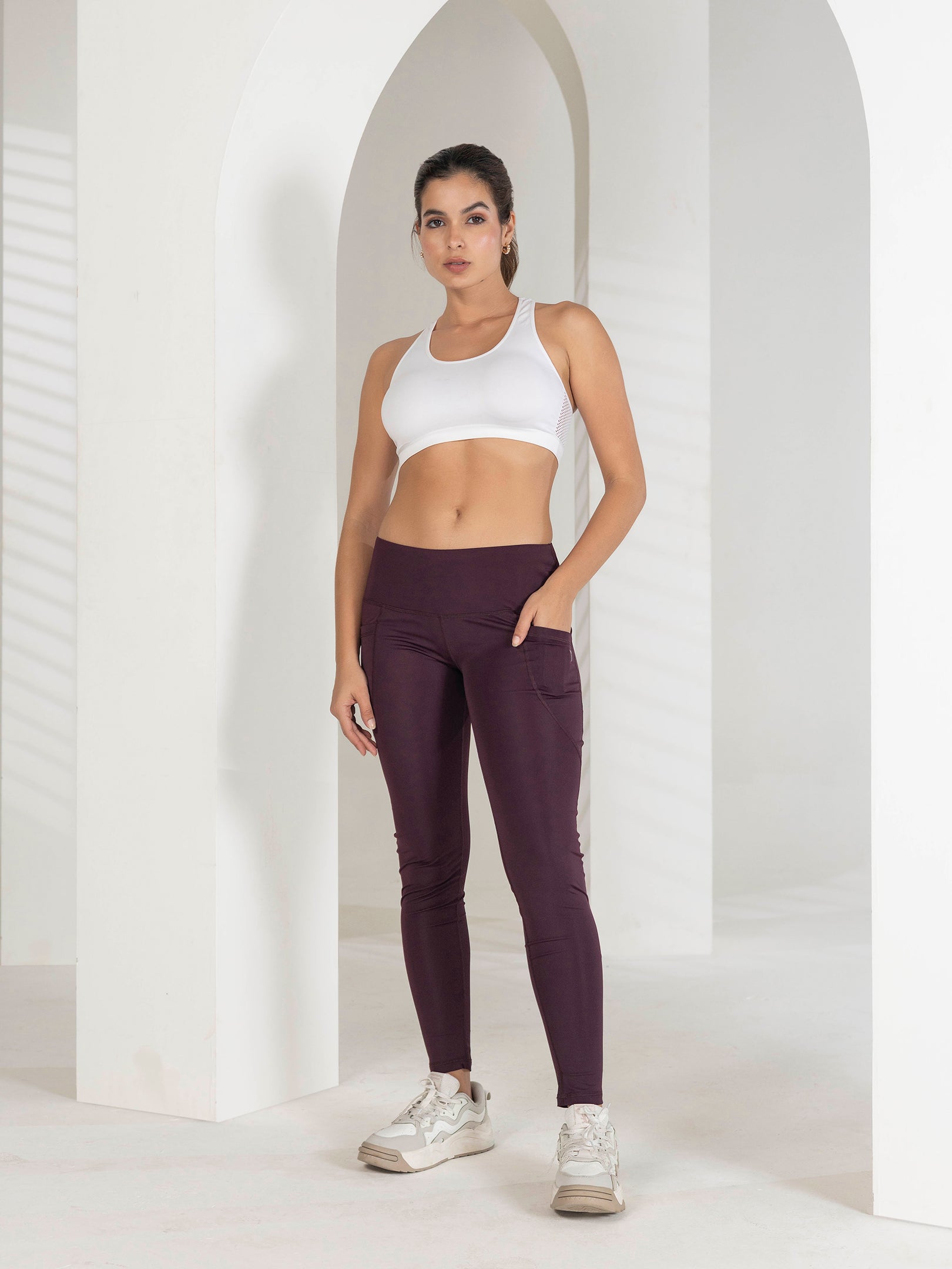 Buy Gym Tights For Women Online | Comfort & Style | Tittli (Wine)