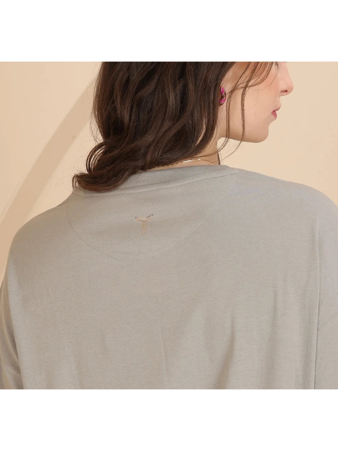 Ash Oversized t shirt for women closer look