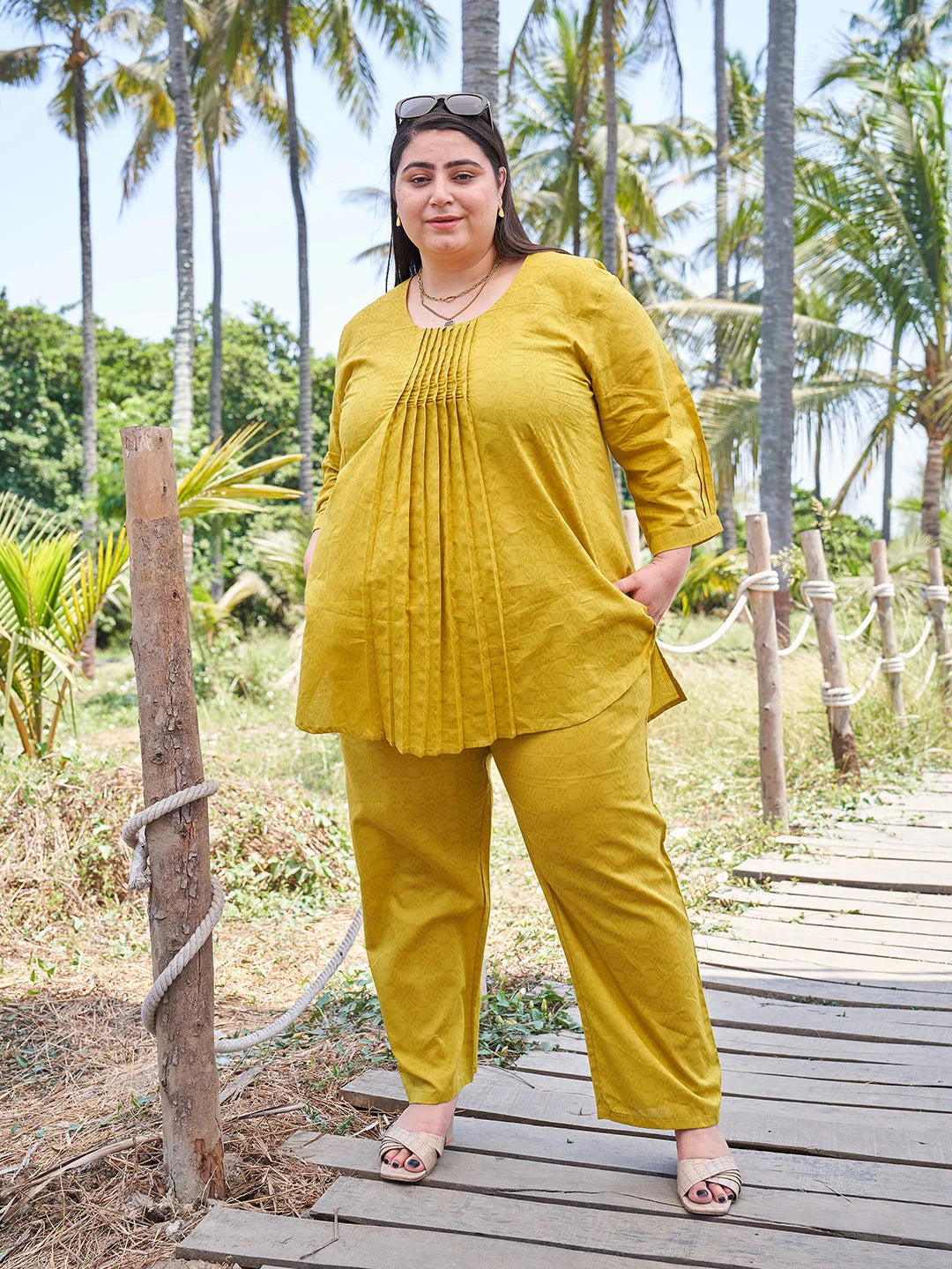 Liril Plus Size Pintuck Co ord Set for Women Tittli