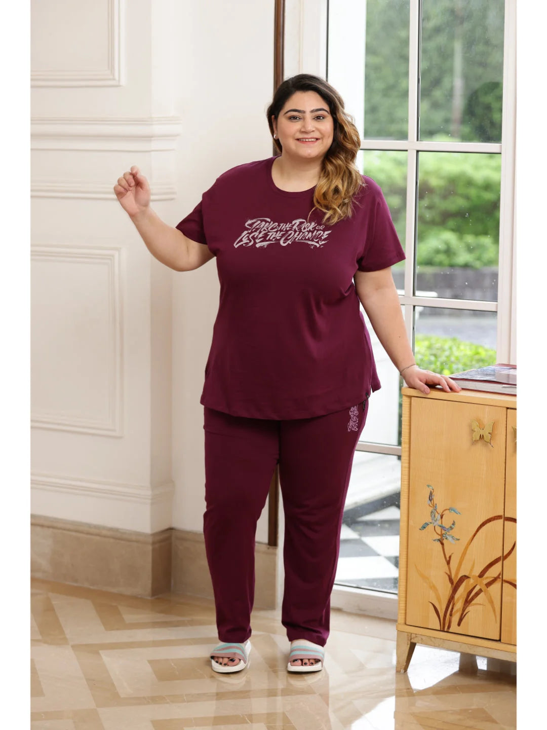 Wine plus size night suit for ladies online Tittli