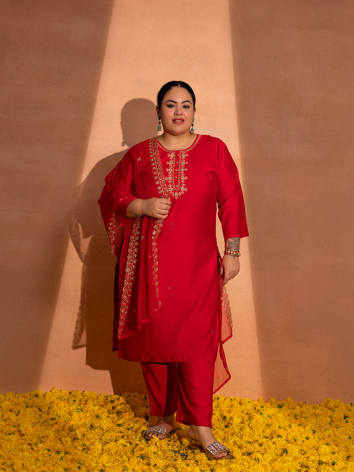 TITTLI Plus Size Women Handwork Embroidered U-Neck Roman Silk Kurta Set with Georgette Cutwork Dupatta(Red)