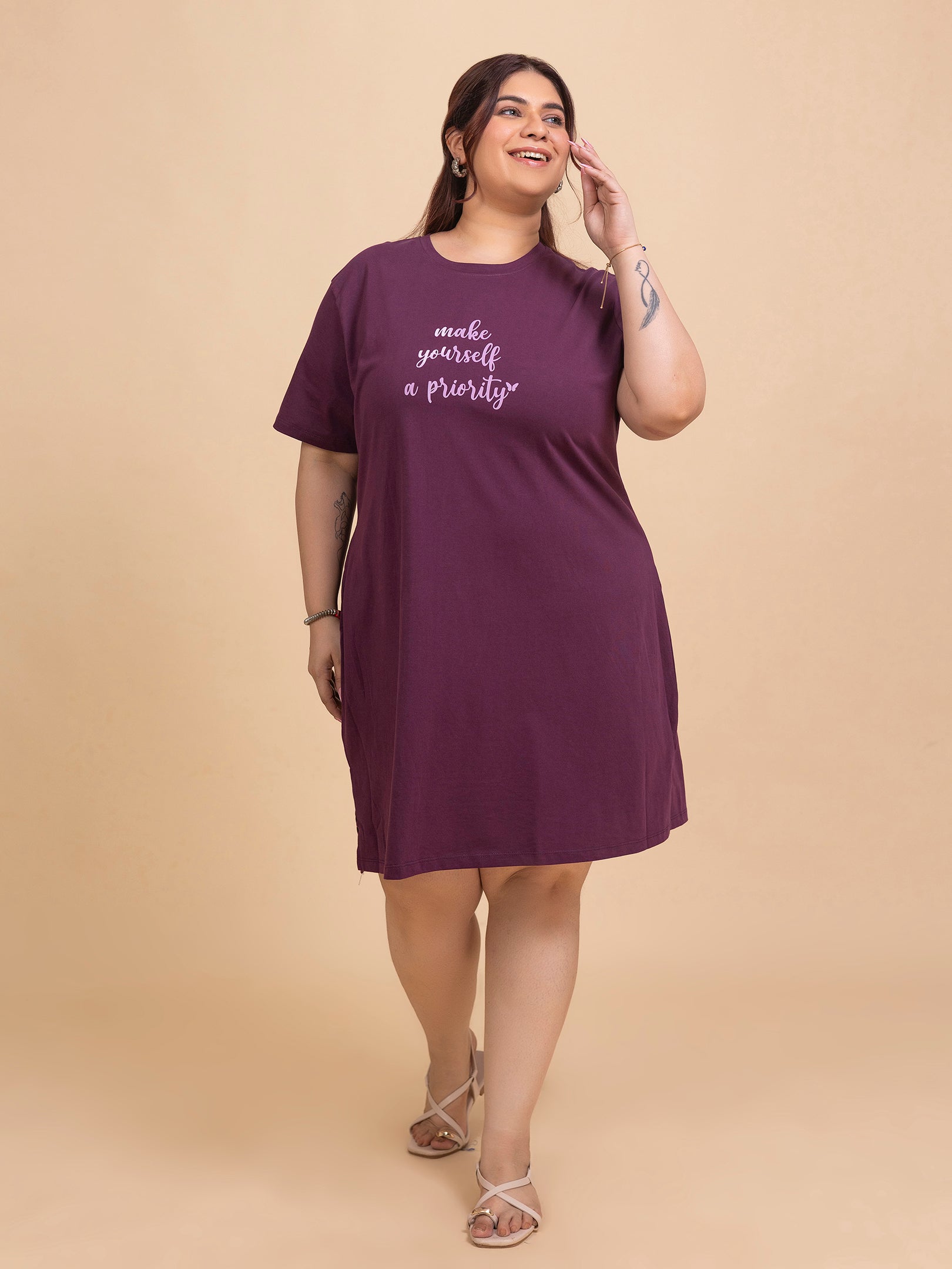 Women's Plus Size Knee Length T-Shirt (P. Wine)