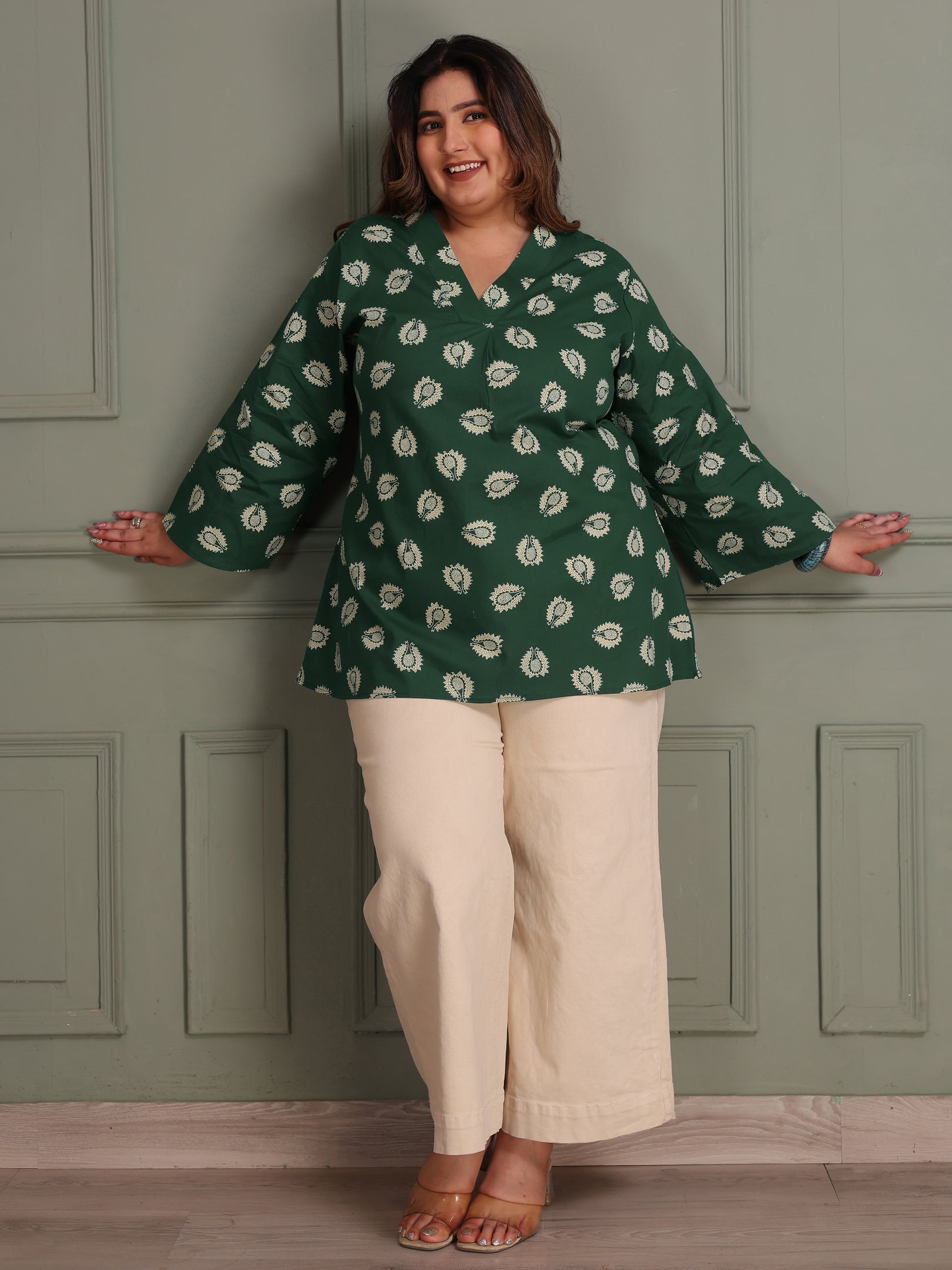 TITTLI Women Plus Size Printed Pure Cotton V-Neck Flared Sleeve Short Kurti (Dark Green)