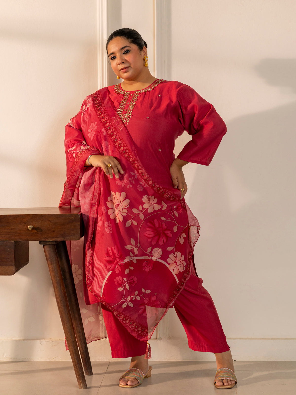 TITTLI Plus Size Women Handwork Embroidered U-Neck Roman Silk Kurta Set with Digital Print Dupatta(Rose-Pink)