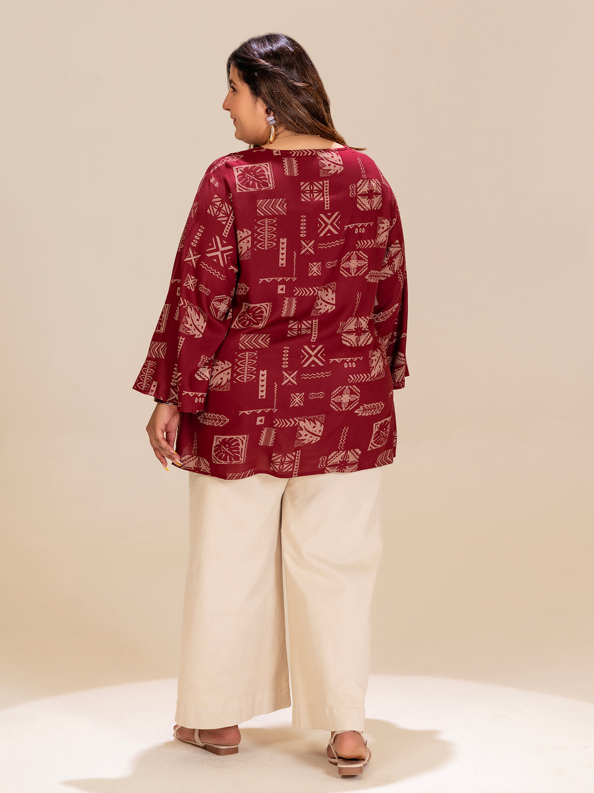 TITTLI Women Plus Size Geometric Print Viscose Rayon Short Kurti (Maroon)