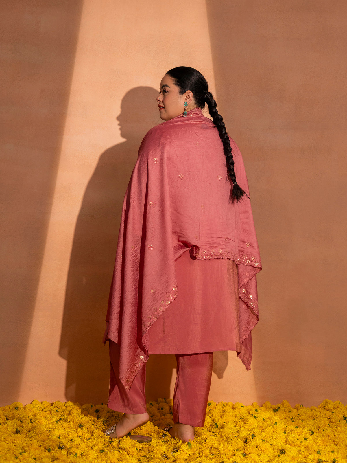 TITTLI Plus Size Women Handwork Embroidered V-Neck Roman Shimmer Silk Kurta Set with Rayon Dupatta(Pink)