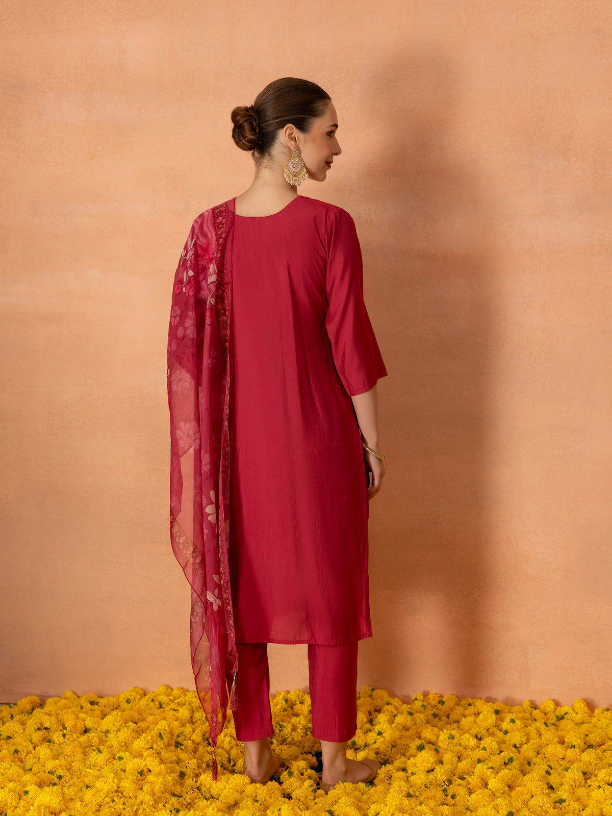 TITTLI Women Handwork Embroidered U-Neck Roman Silk Kurta Set with Digital Print Dupatta(Rose Pink)