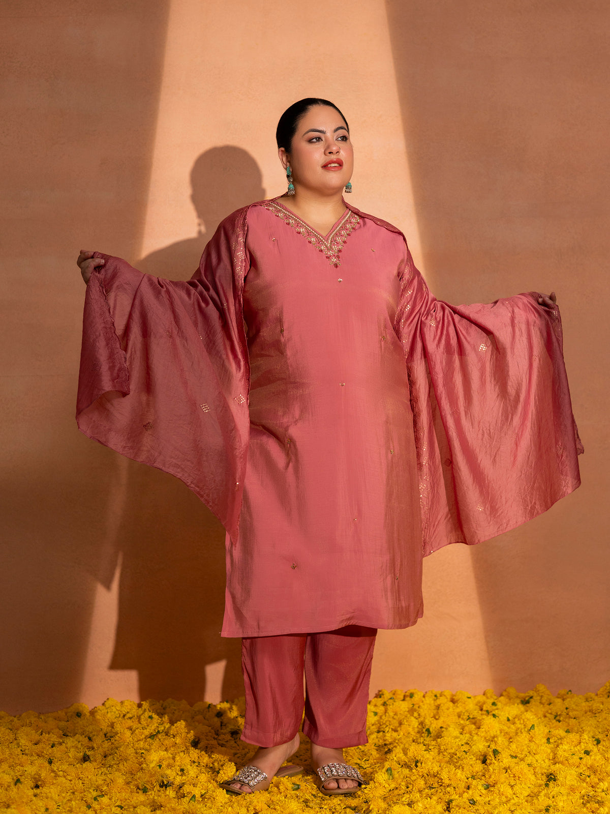 TITTLI Plus Size Women Handwork Embroidered V-Neck Roman Shimmer Silk Kurta Set with Rayon Dupatta(Pink)