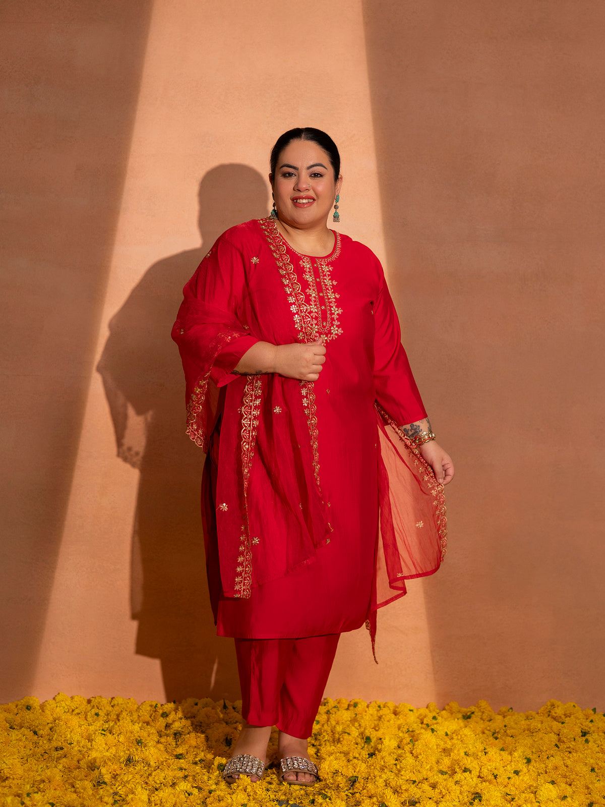 TITTLI Plus Size Women Handwork Embroidered U-Neck Roman Silk Kurta Set with Georgette Cutwork Dupatta(Red)