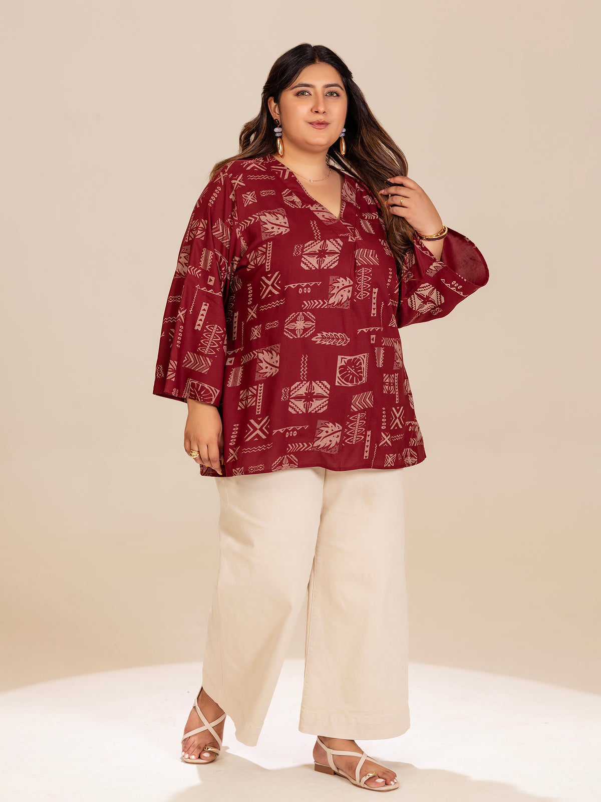 TITTLI Women Plus Size Geometric Print Viscose Rayon Short Kurti (Maroon)