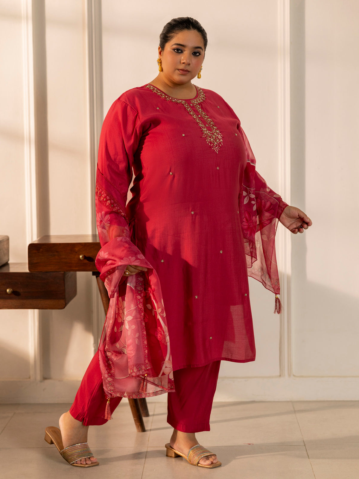 TITTLI Plus Size Women Handwork Embroidered U-Neck Roman Silk Kurta Set with Digital Print Dupatta(Rose-Pink)