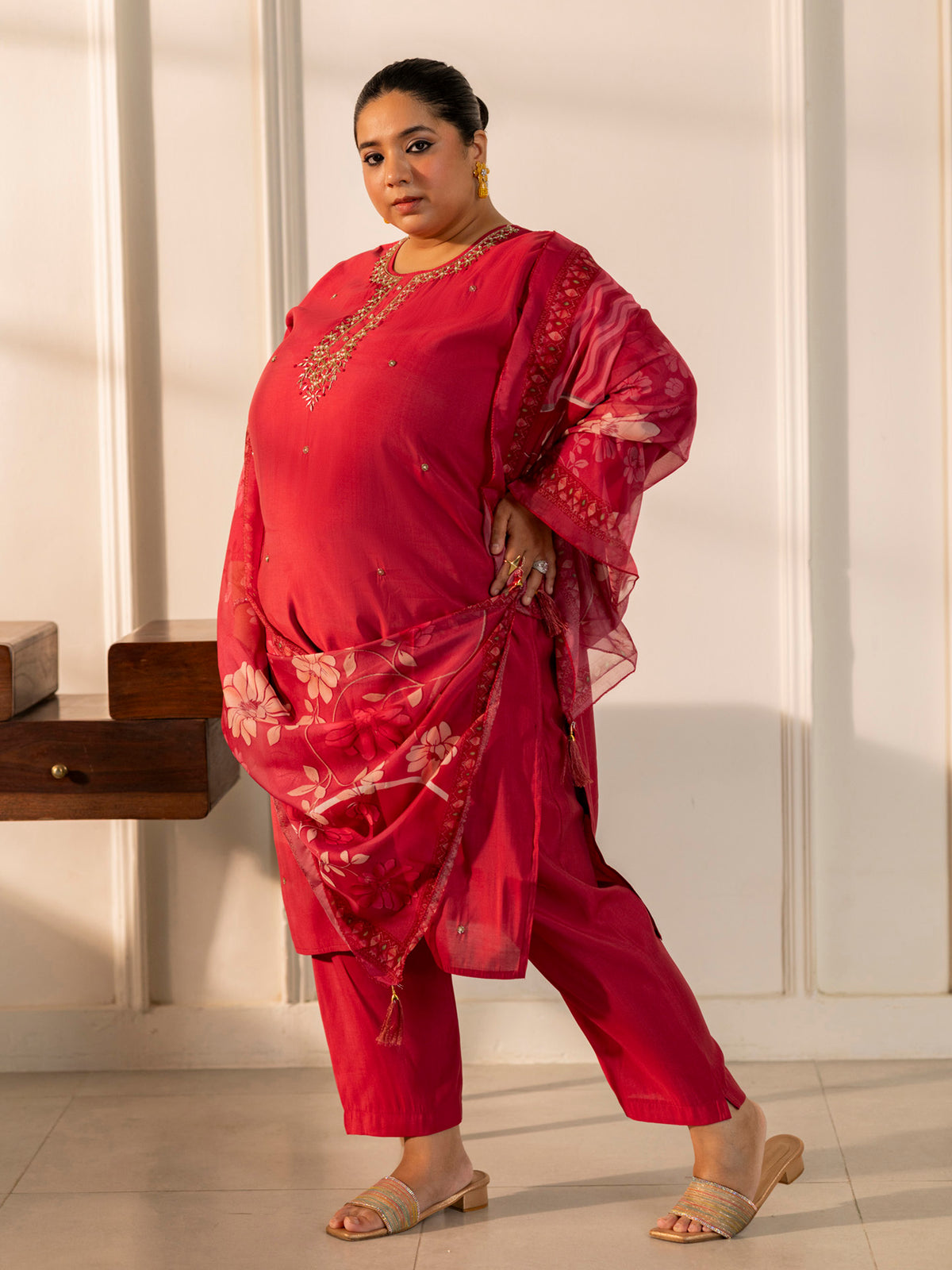 TITTLI Plus Size Women Handwork Embroidered U-Neck Roman Silk Kurta Set with Digital Print Dupatta(Rose-Pink)
