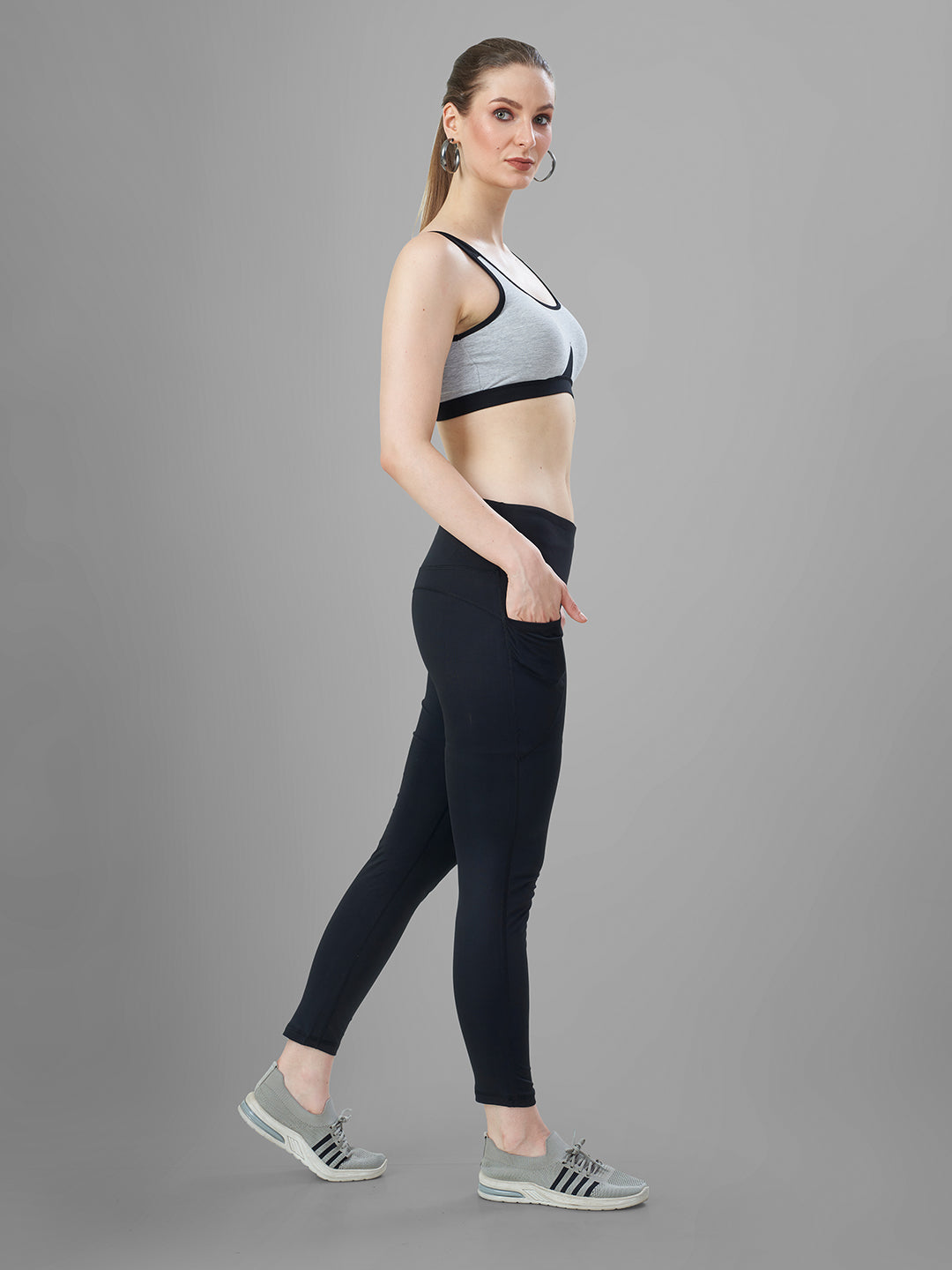 Black Gym Tights for Women Online | Tittli