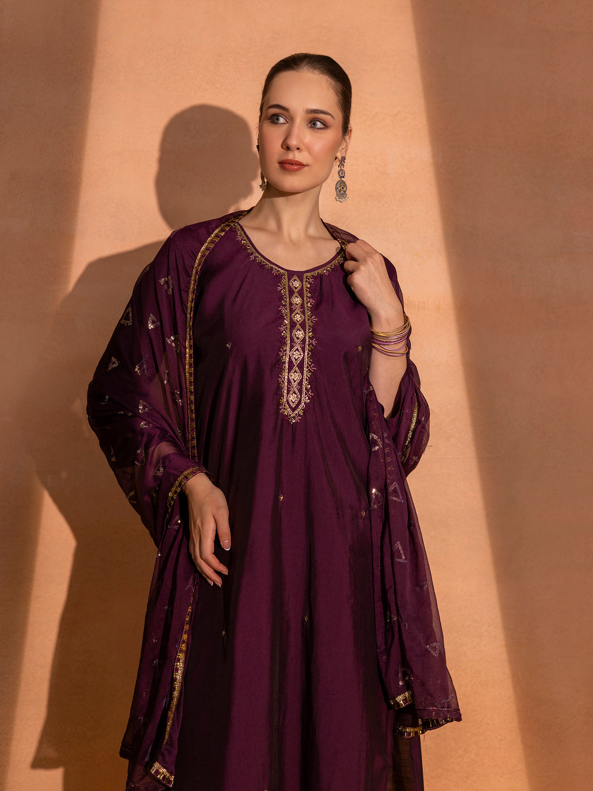TITTLI Women Handwork Embroidered U-Neck Roman Silk Kurta Set with Dupatta(Wine)