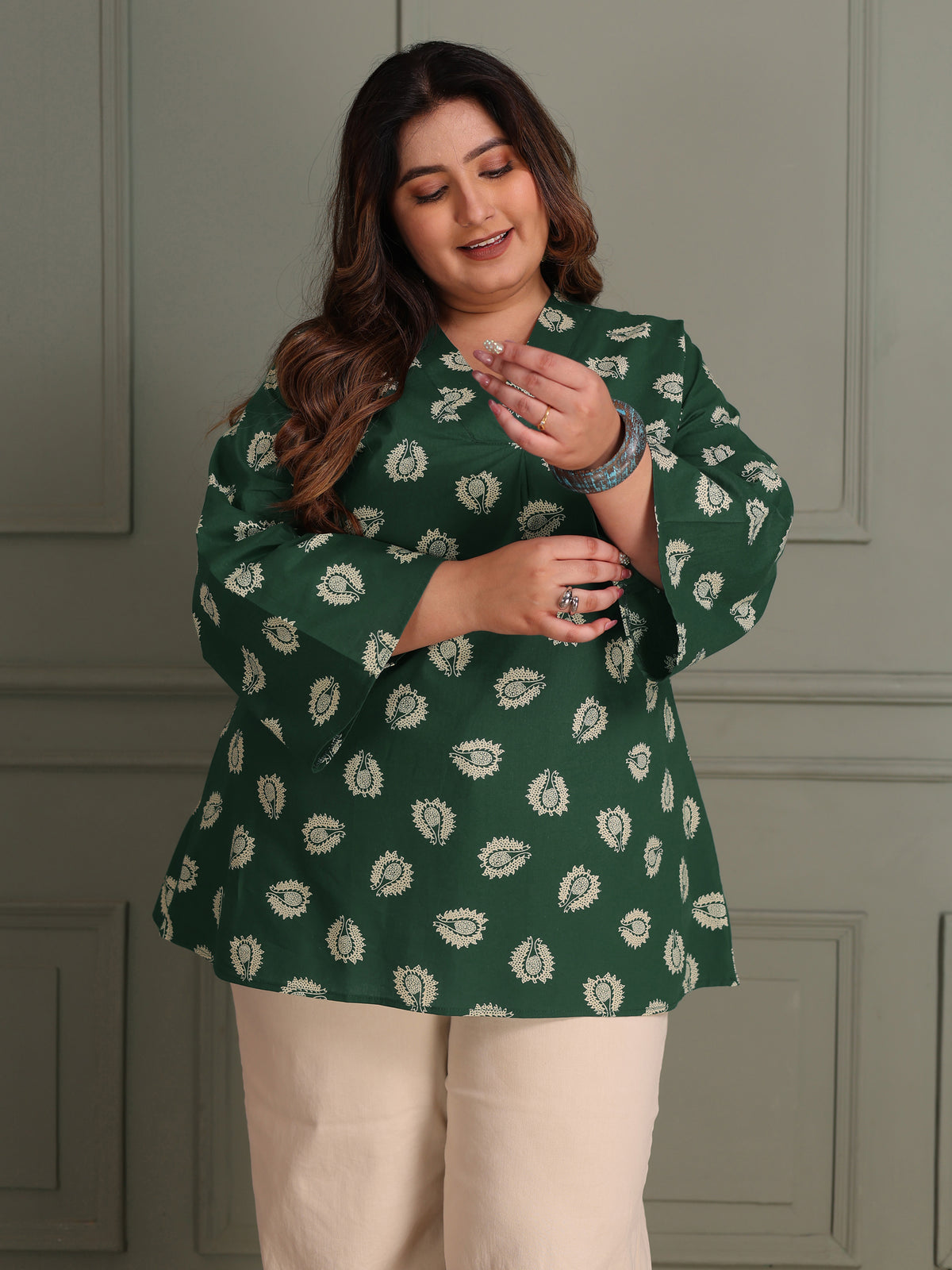 TITTLI Women Plus Size Printed Pure Cotton V-Neck Flared Sleeve Short Kurti (Dark Green)