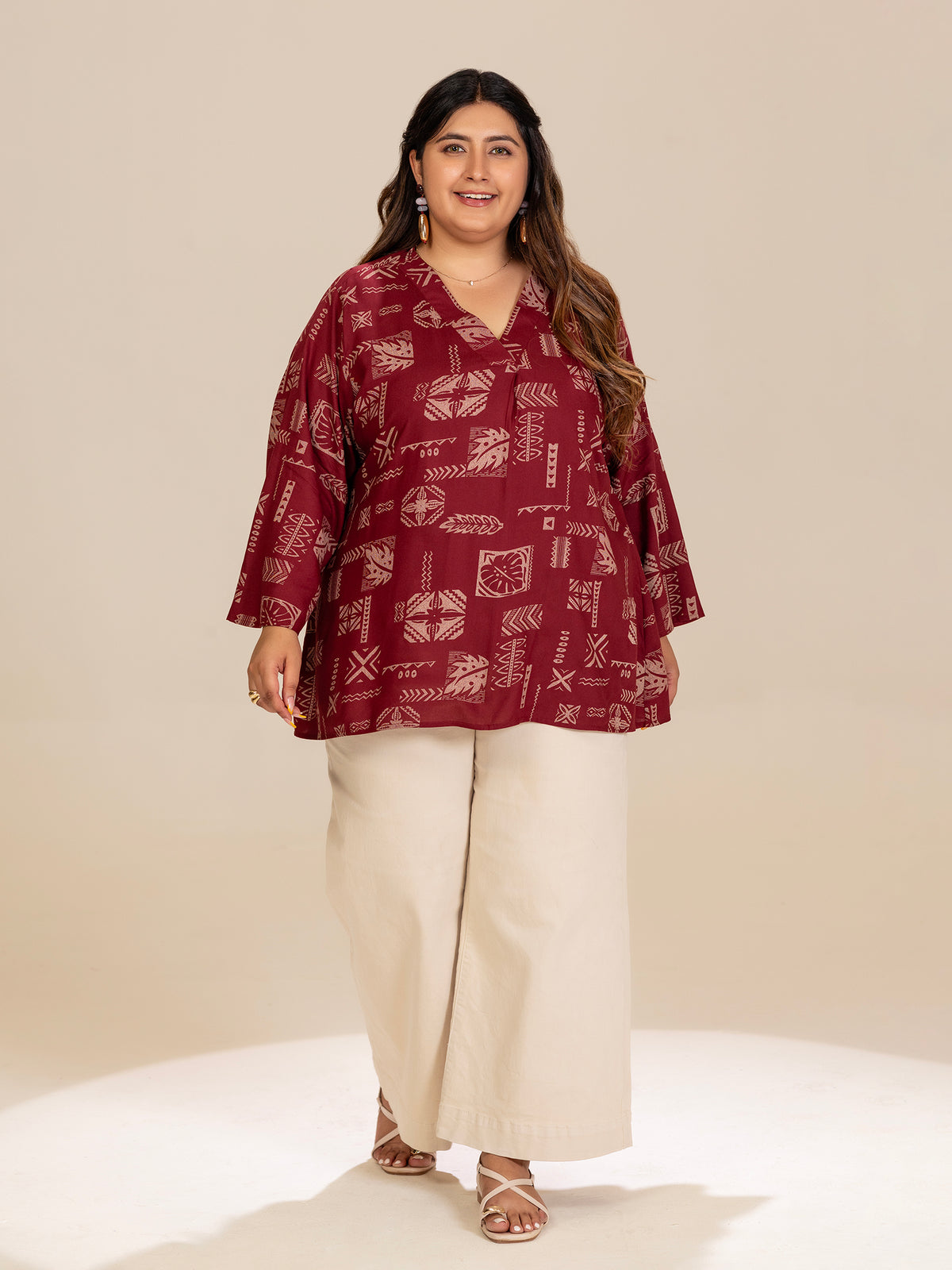 TITTLI Women Plus Size Geometric Print Viscose Rayon Short Kurti (Maroon)