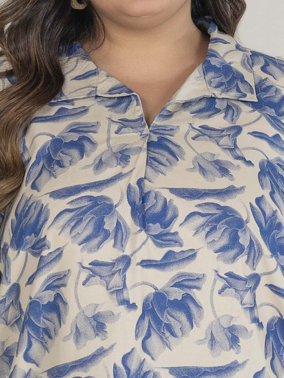 TITTLI Women Plus Size Floral Printed Short Kurti with V-Neck Collar & Three Quarter Bell Sleeves(Royal Blue & Cream)