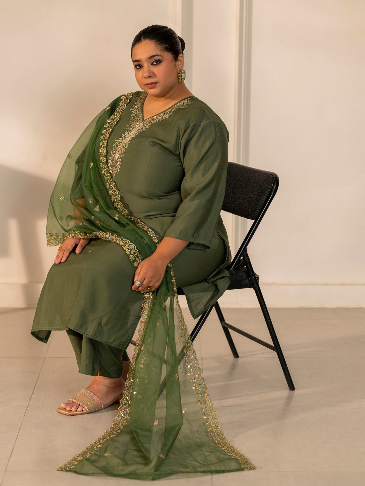 TITTLI Plus Size Women Handwork Embroidered V-Neck Roman Silk Kurta Set with Georgette Cutwork Dupatta (Olive)