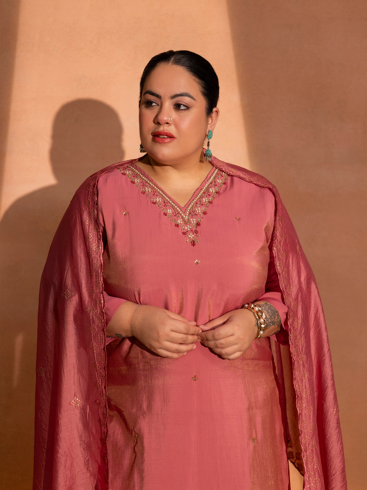 TITTLI Plus Size Women Handwork Embroidered V-Neck Roman Shimmer Silk Kurta Set with Rayon Dupatta(Pink)