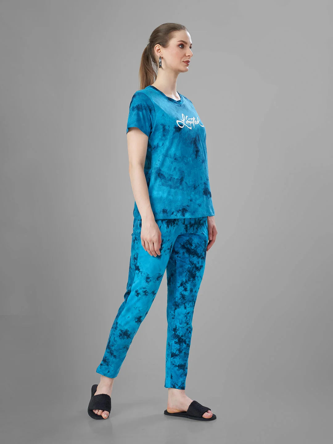 Blue night pajama suits for women online 