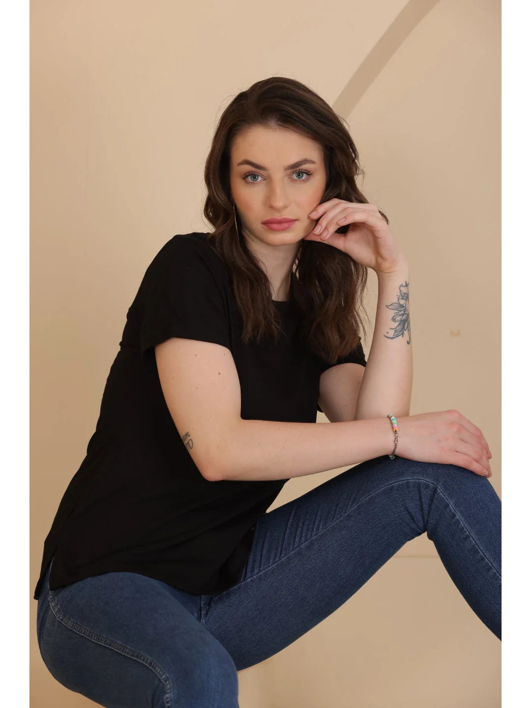 Black plain t shirts for women 
